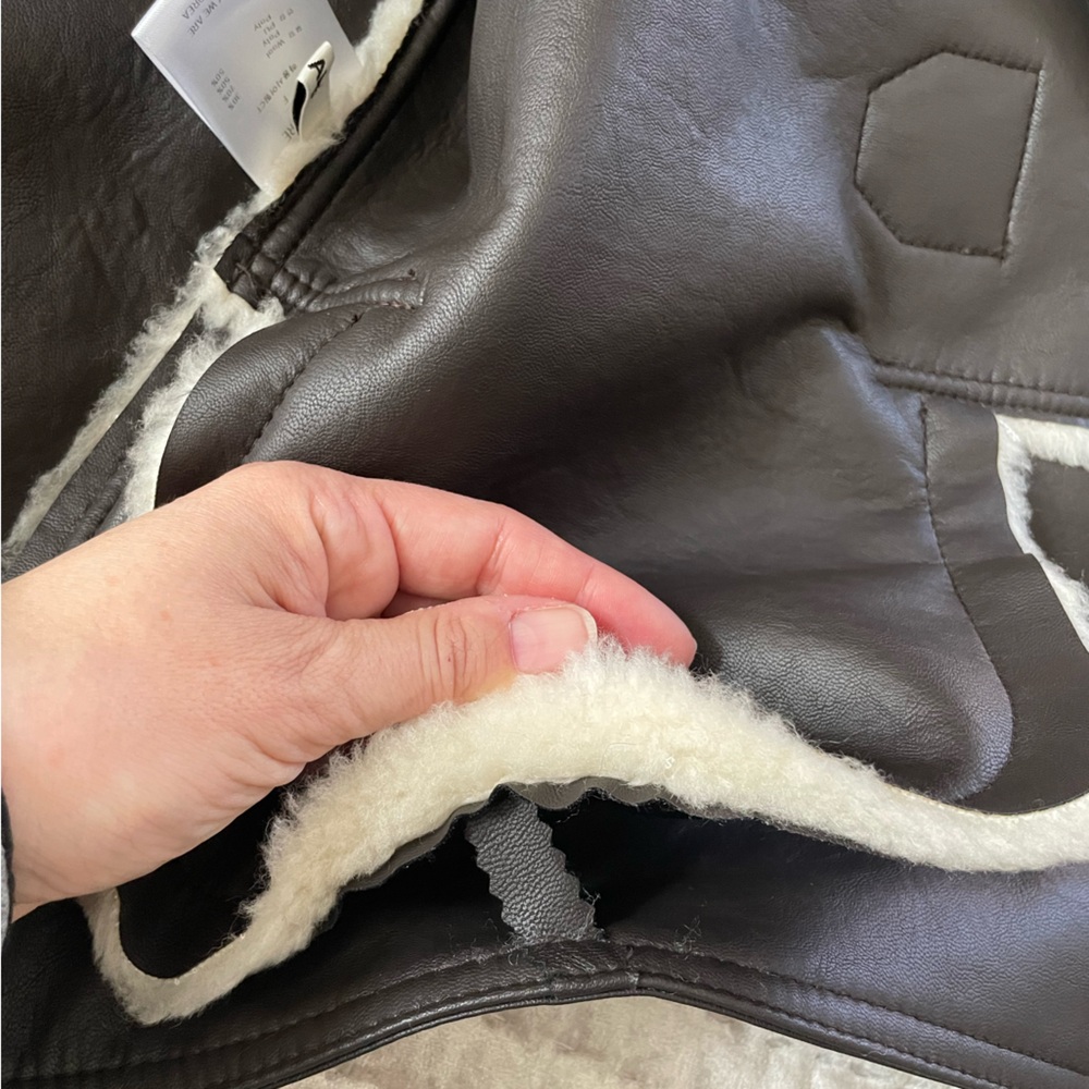 Korea by We Are Shearling Jacket Wool blend Teddy Double Sided One Size - Picture 16 of 16